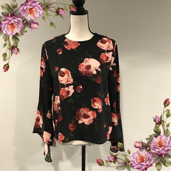 Flounce sleeve floral blouse  - Picture 1 of 14